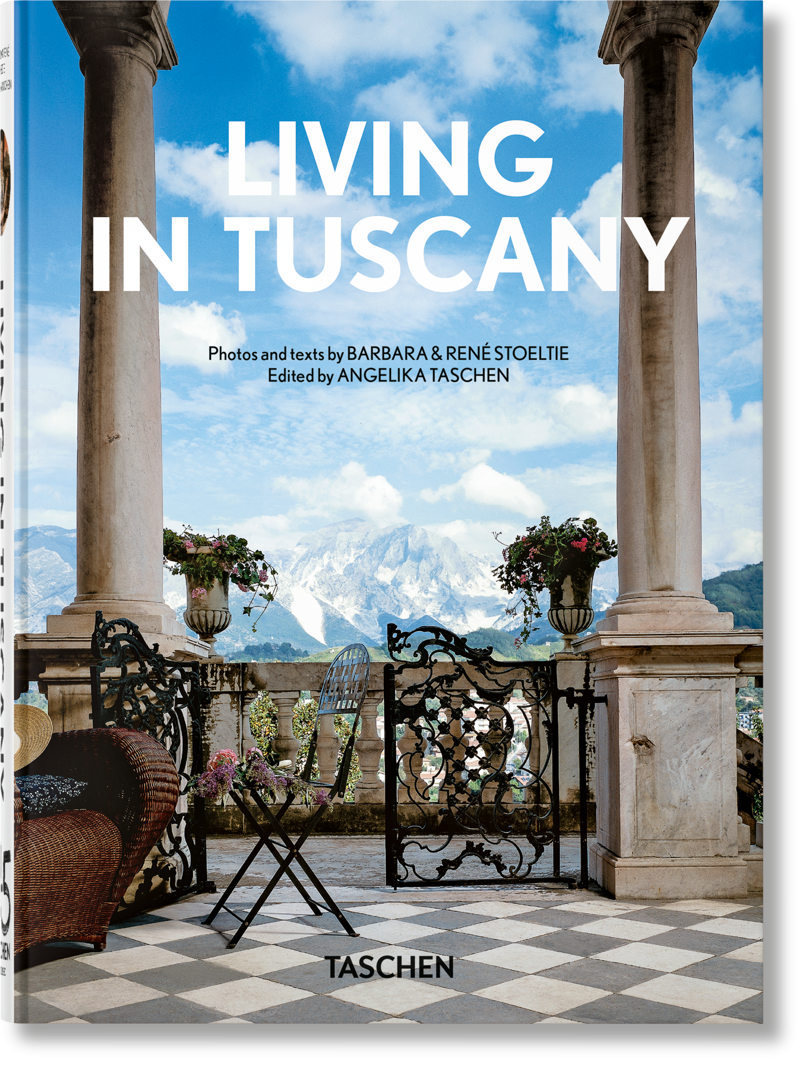 Living in Tuscany. 45th Ed (German, French, English)
