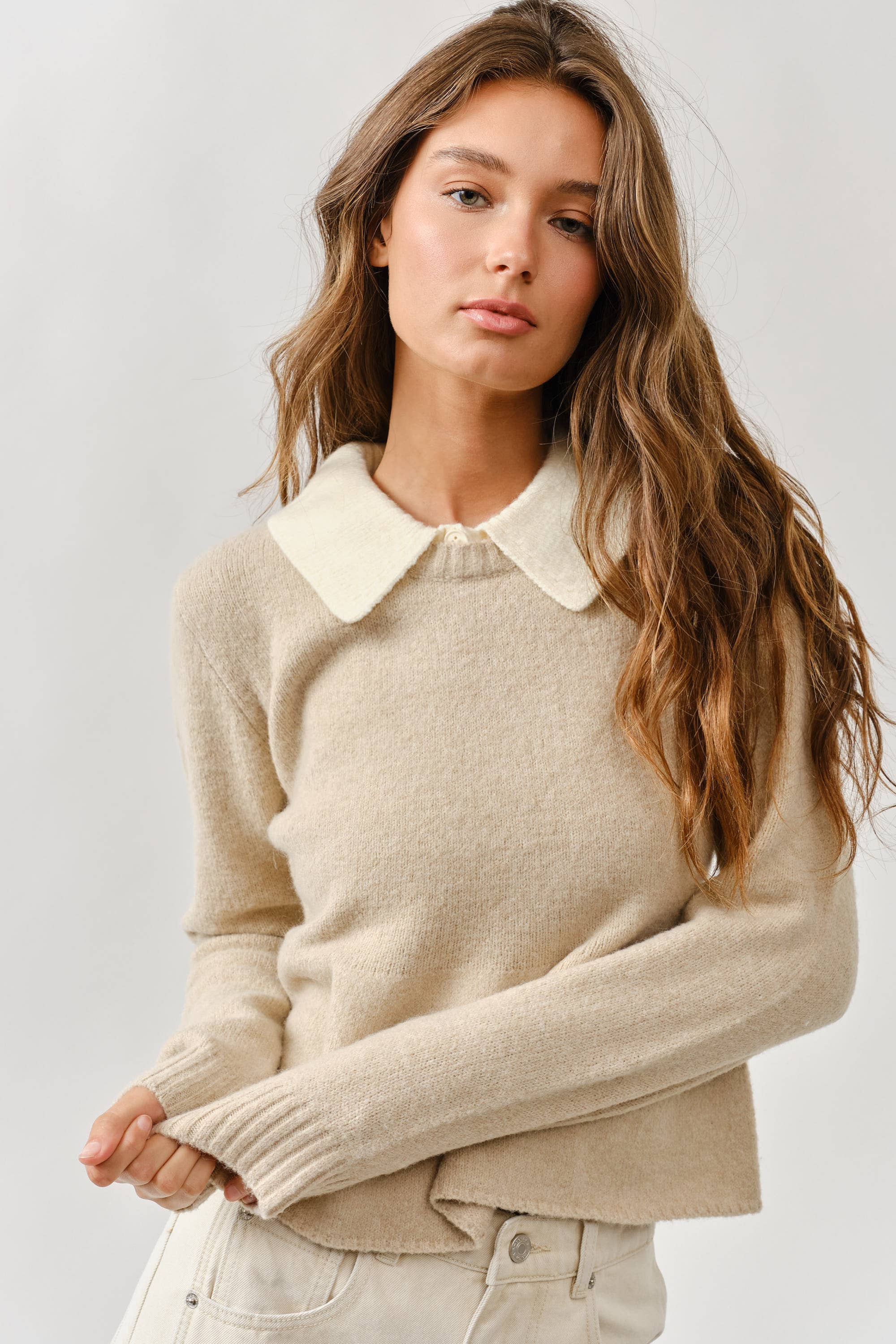 AJT5025 PEPLUM SWEATER WITH CONTRAST COLLAR