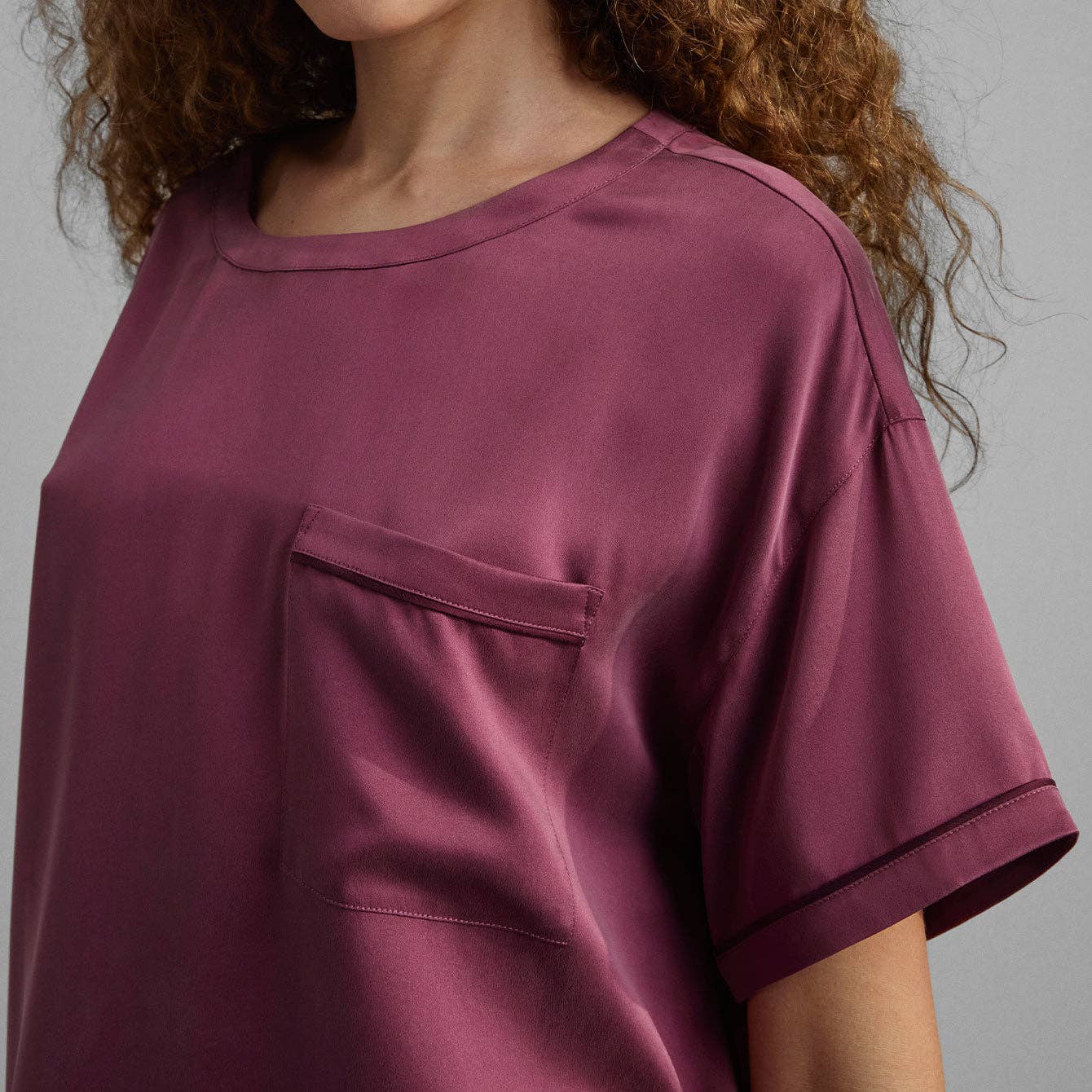 Washable Silk Piped Tee Short Set