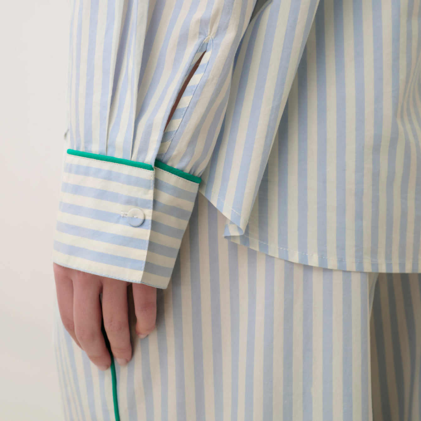 Airy Cotton Piped Button Down