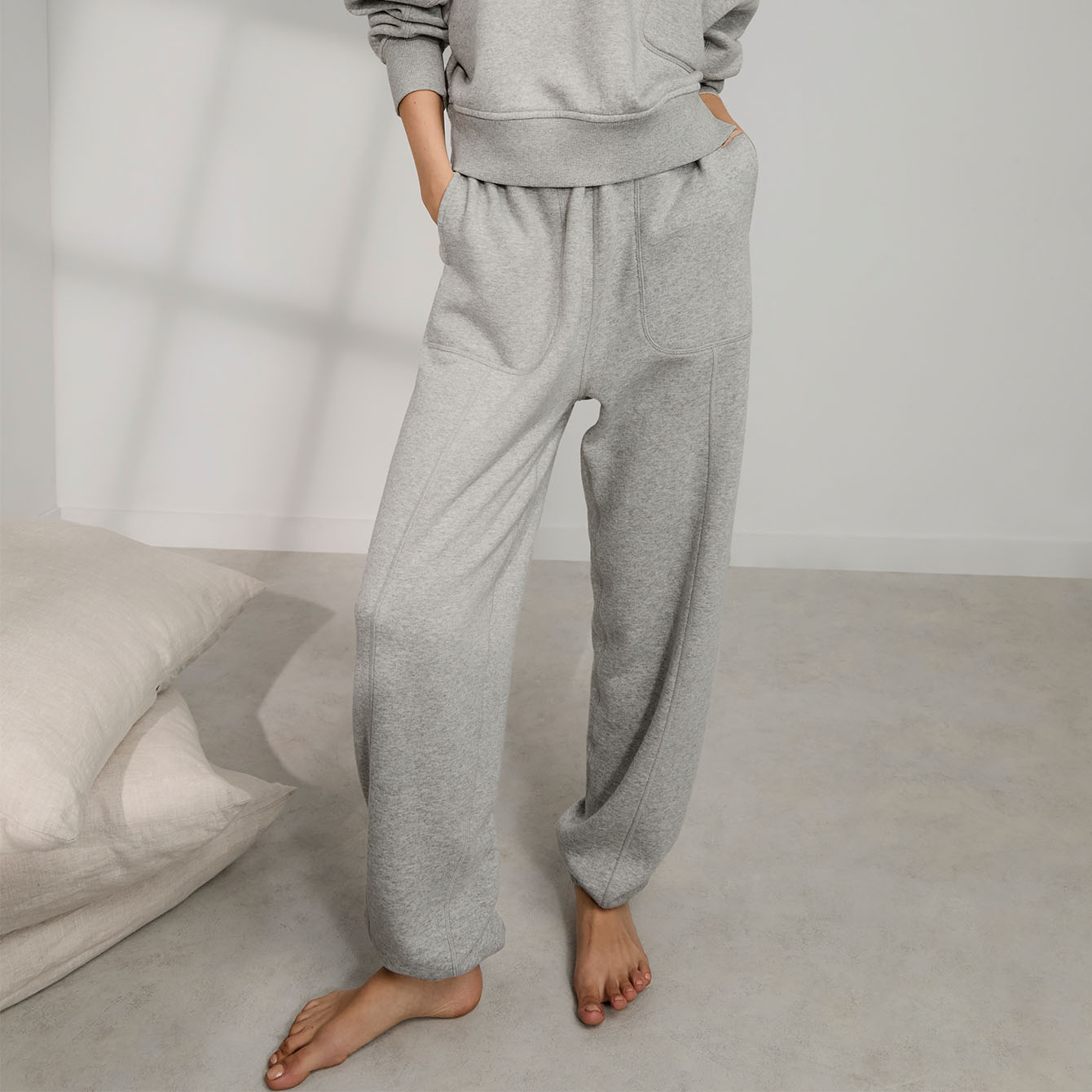 Silksweats™ Midweight Reversible Seamed Jogger