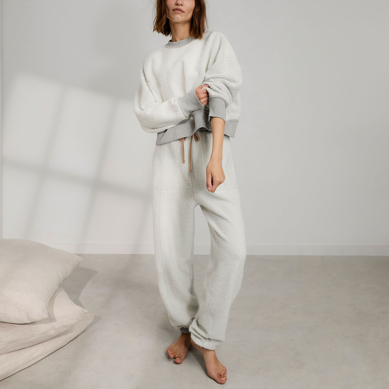 Silksweats™ Midweight Reversible Seamed Jogger