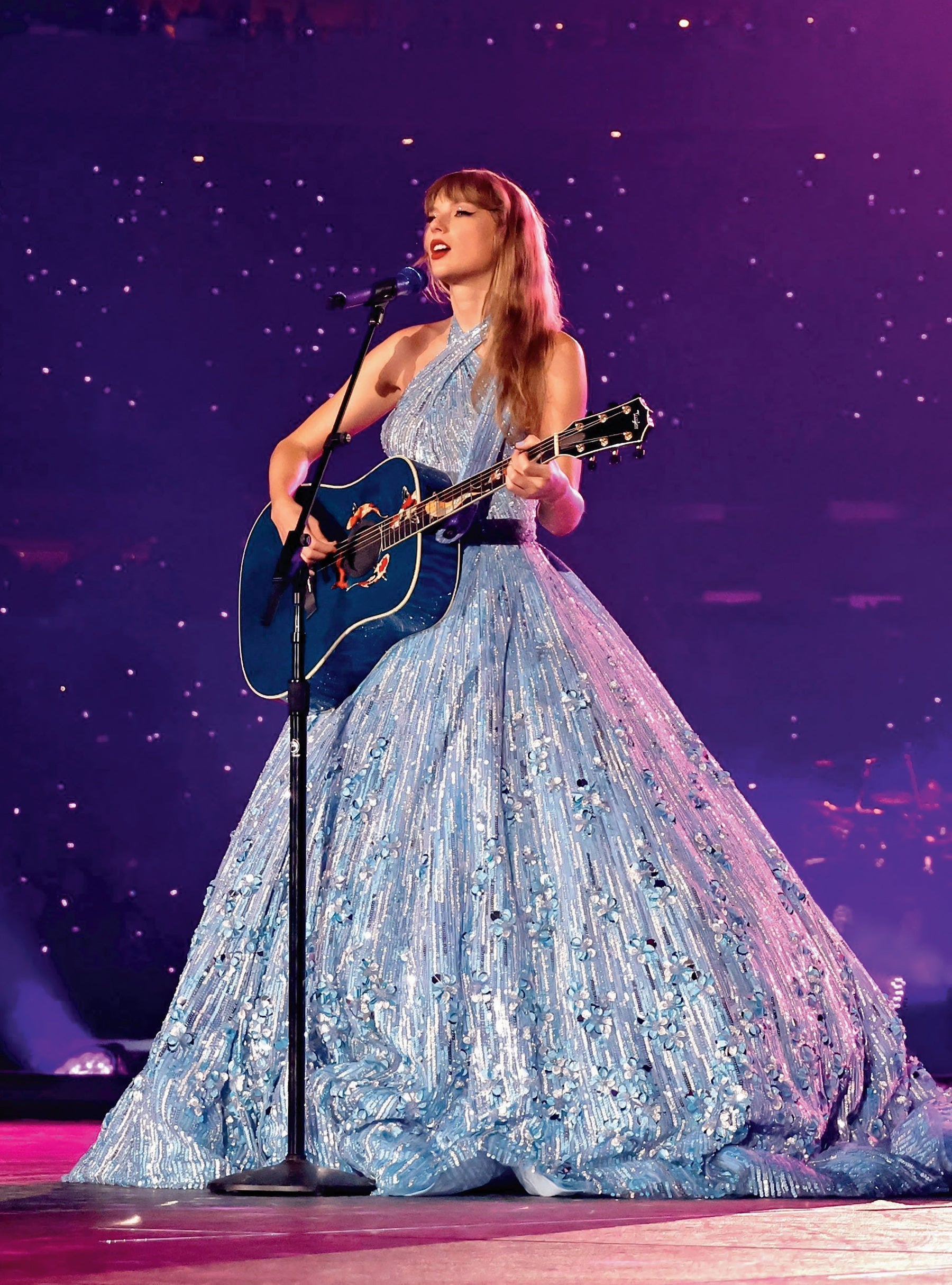 Taylor Swift Eras Tour - Trivia Book: Her Story, Album Evolution, Speak Now, Red, Reputation, Folklore, Songs, Inspiration, Lessons, Mistakes, Childhood, Breakups, VMAs Interruption, Pandemic & More!