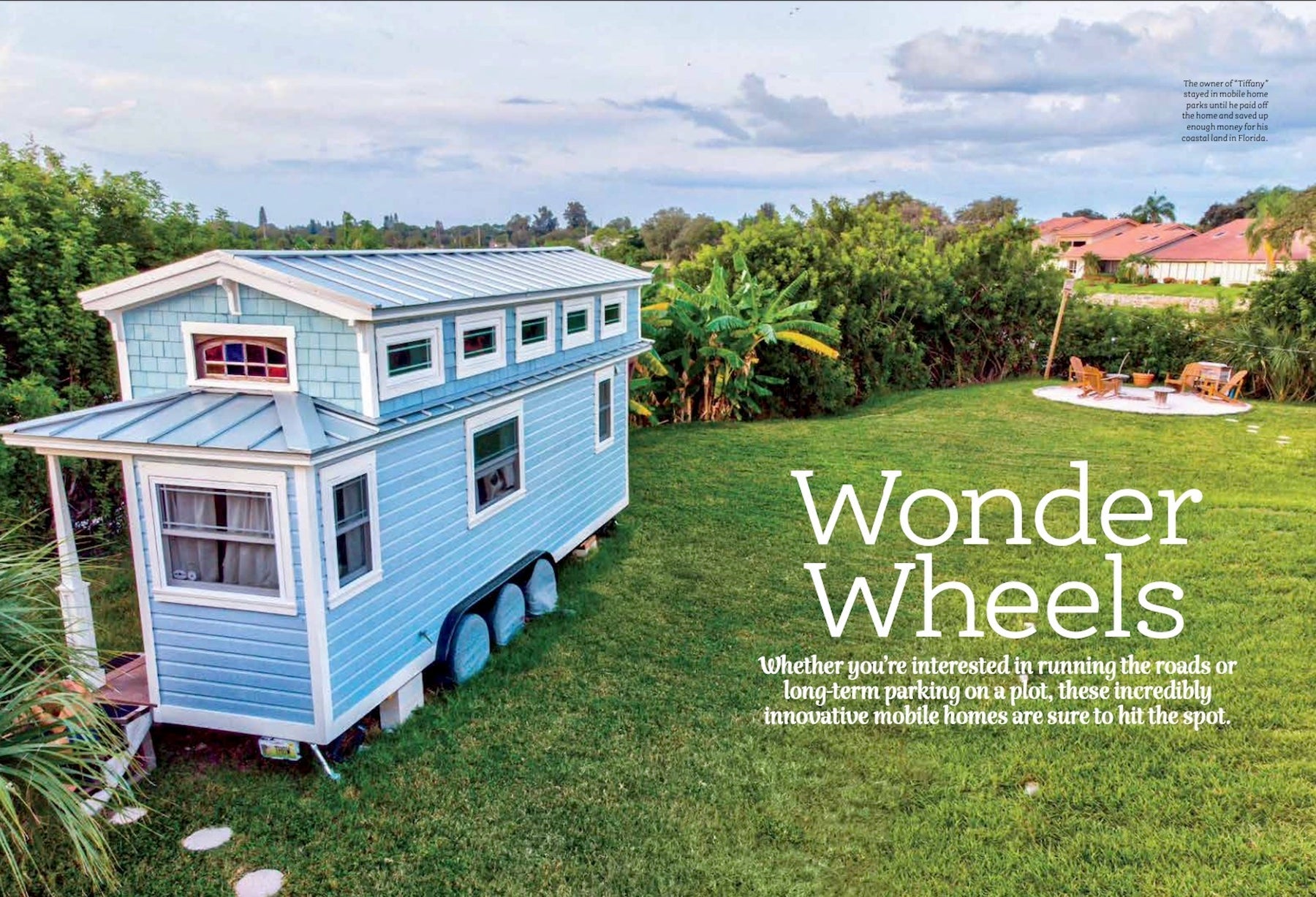 Tiny Homes - Big Ideas for Living Small: The Upside of Downsizing, Get Organized & Build on a Budget! PLUS Sustainable and Eco-friendly extras!