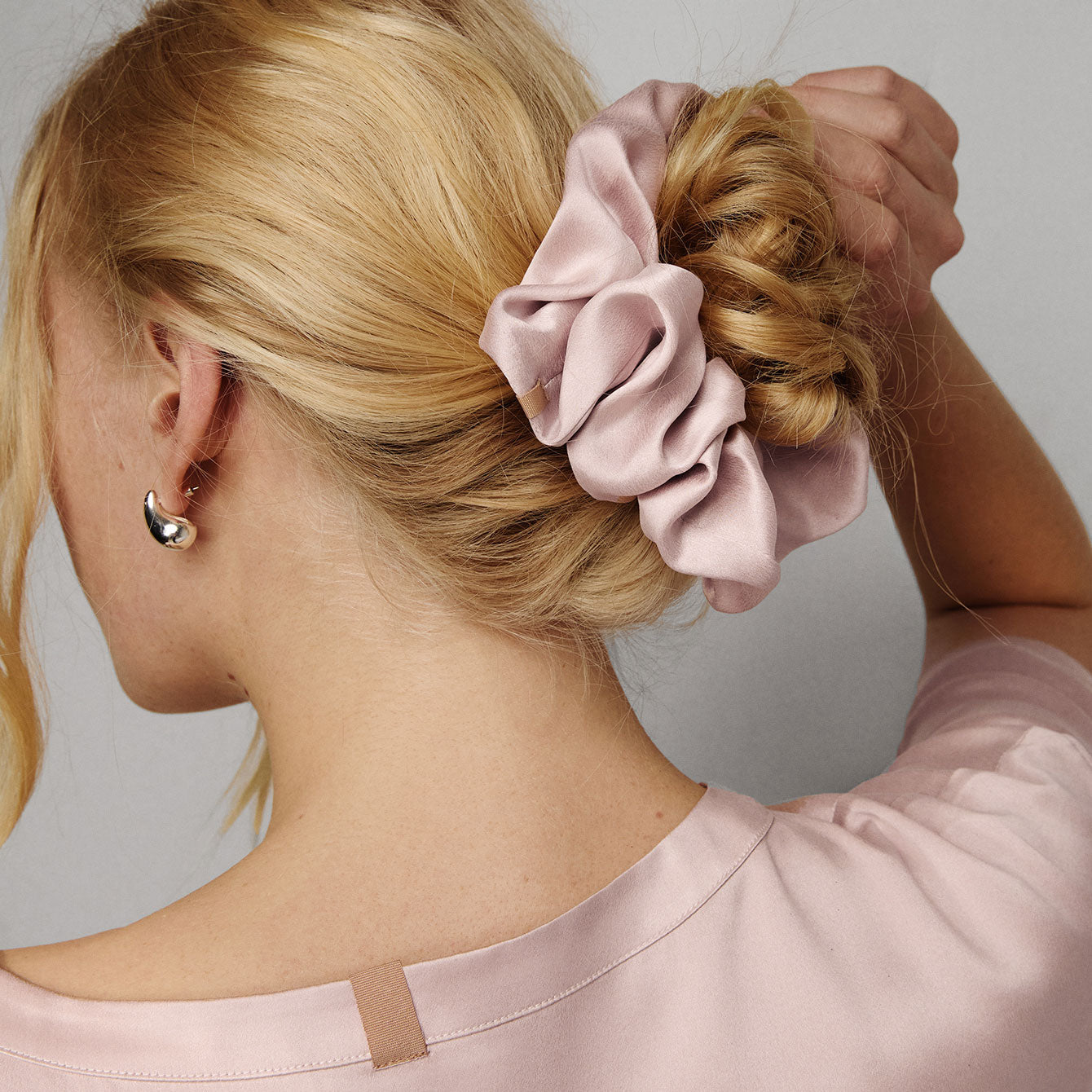 Washable Silk Classic Scrunchie