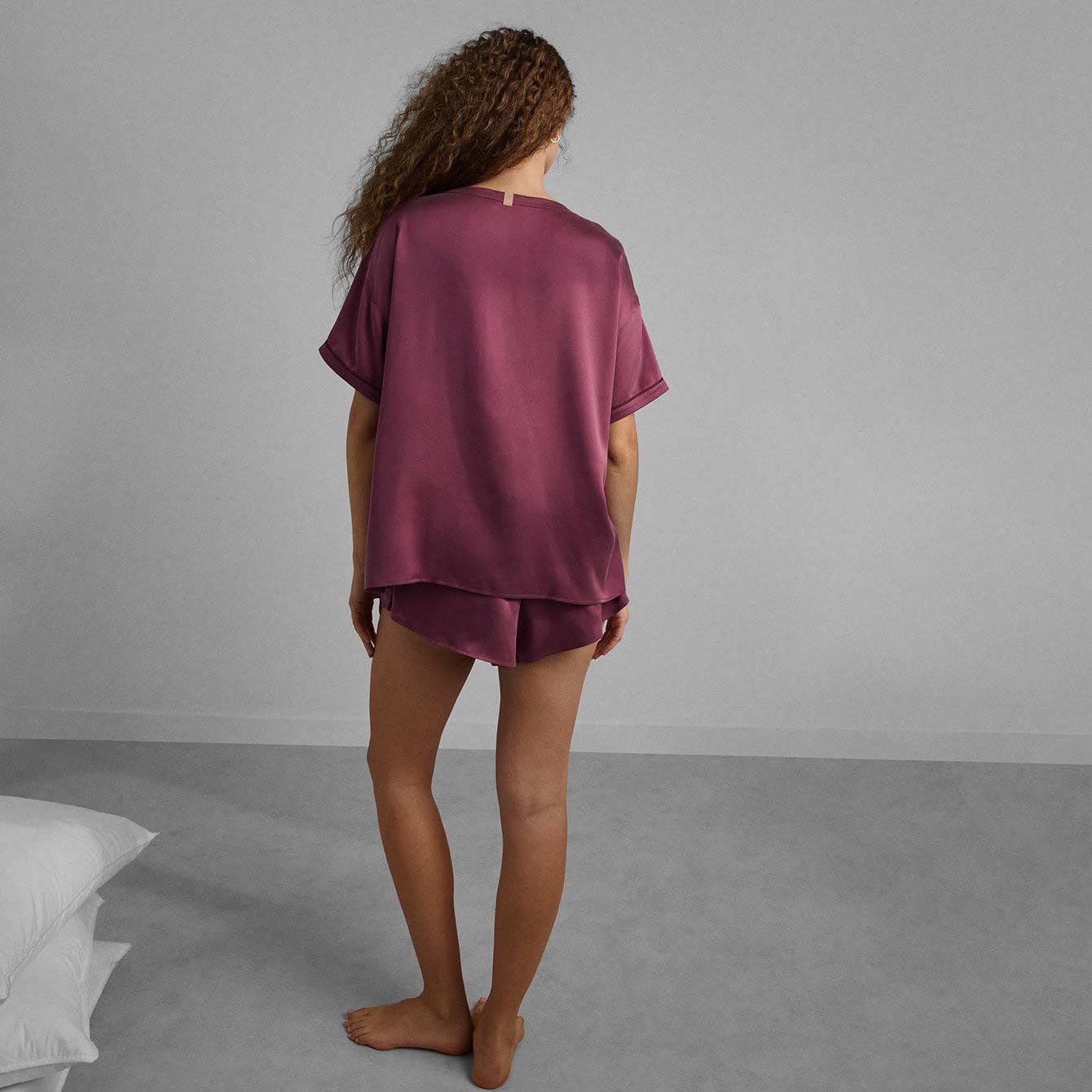 Washable Silk Piped Tee Short Set