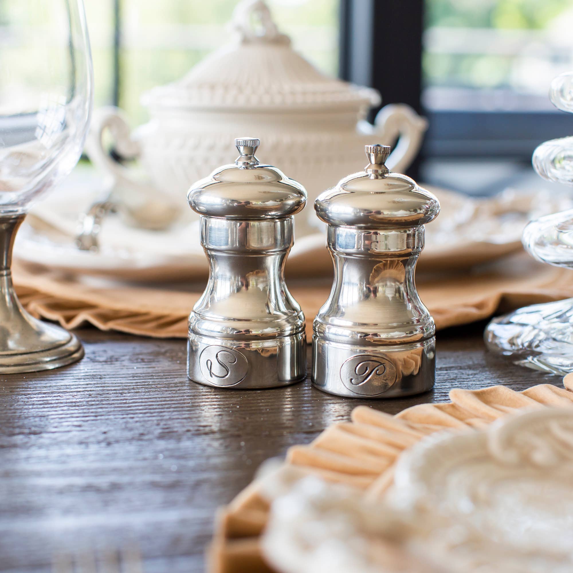 Tavola Petite Pewter Salt & Pepper Grinder set