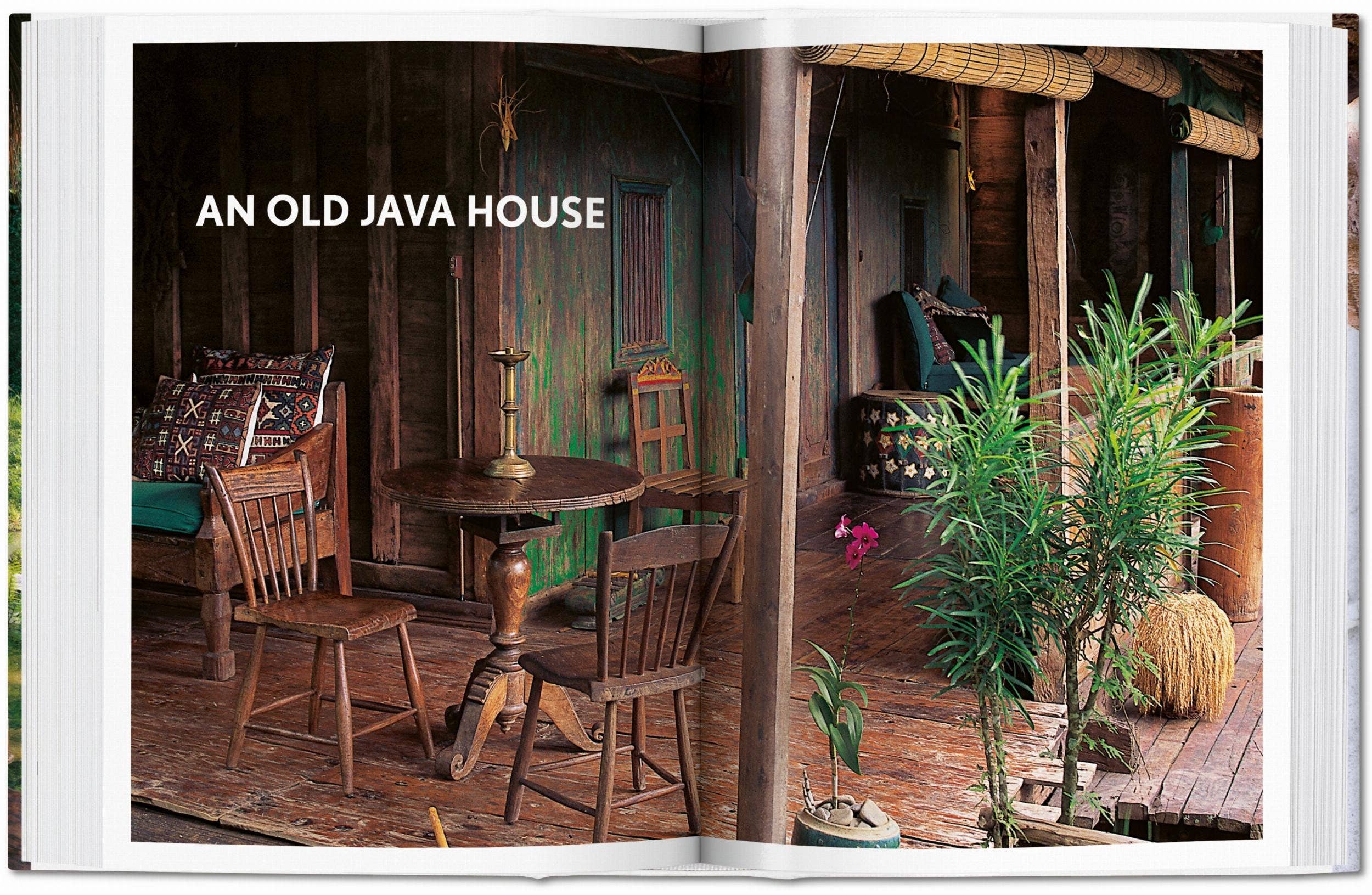 Living in Bali. 45th Ed (German, French, English)
