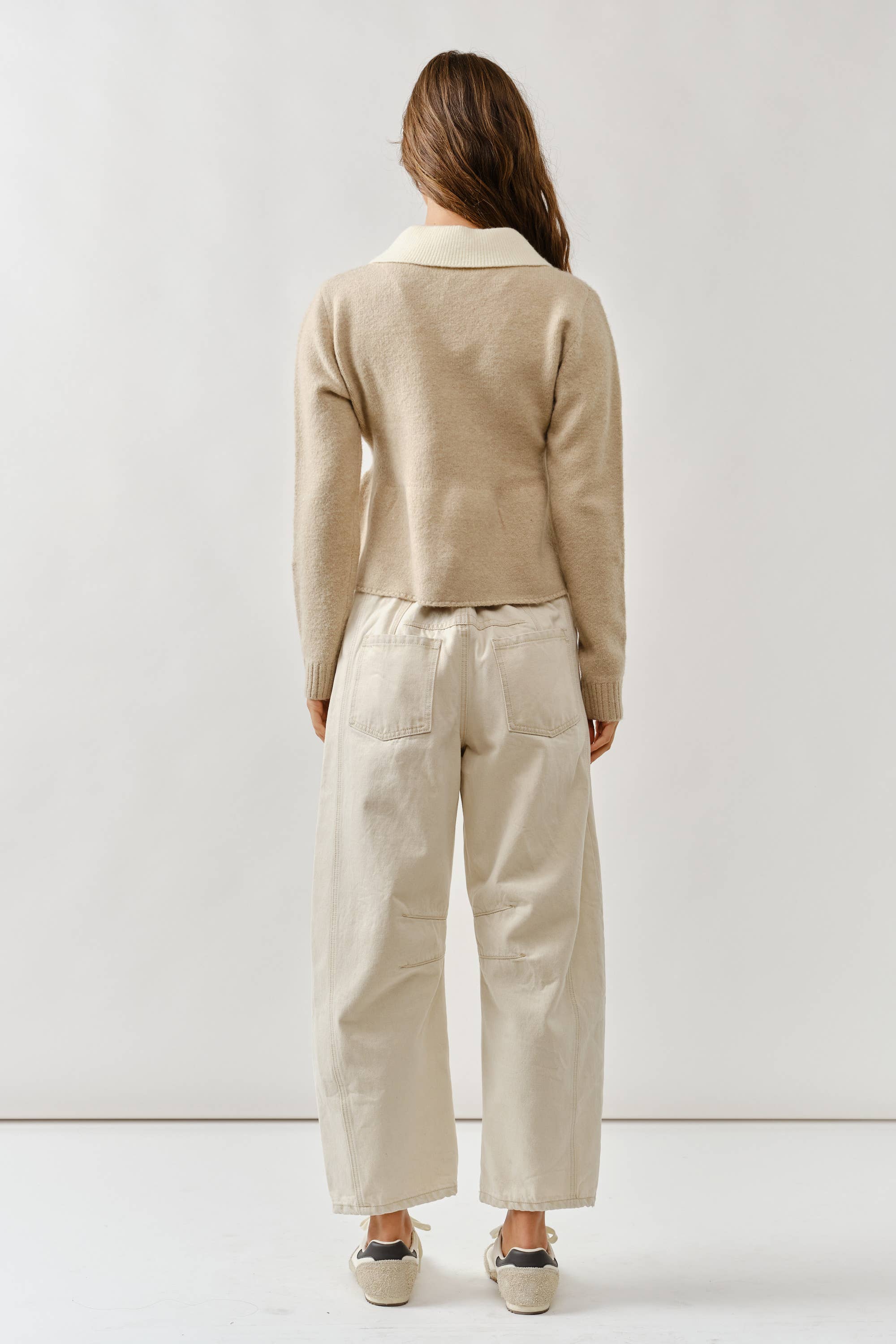 AJT5025 PEPLUM SWEATER WITH CONTRAST COLLAR