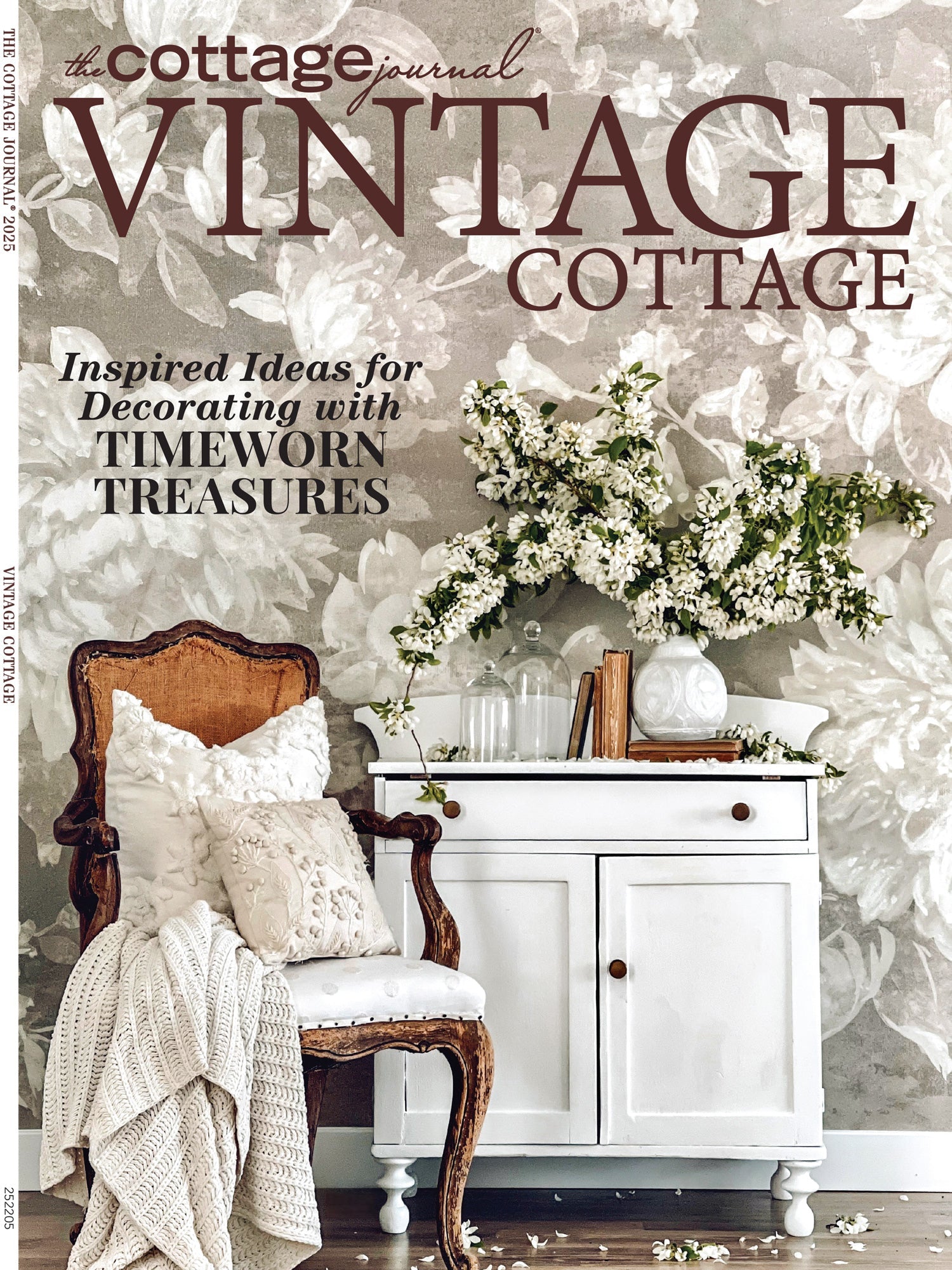 The Cottage Journal - Vintage Cottage: Timeless Decorating Ideas To Create A Cozy, Elegant Home Retreat, Transform Your Home, Rustic Elegance, Timeworn Treasures, Fill Your Home With Character & More!