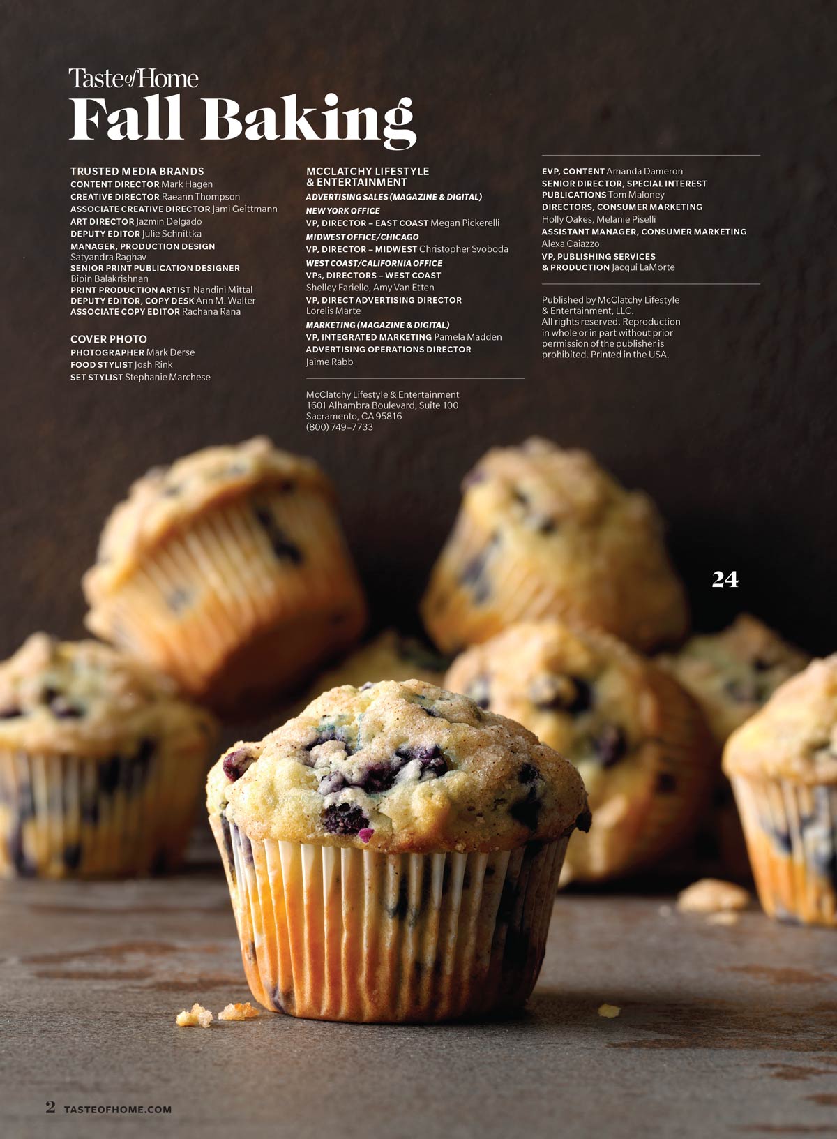 Taste of Home - Fall Baking: 102 Cozy Recipes Of Autumn's Best Baked Goodies, Breads, Cakes & Cookies, Test Kitchen Secrets, Quick & Easy Tips, Elevate Seasonal Treats & More!