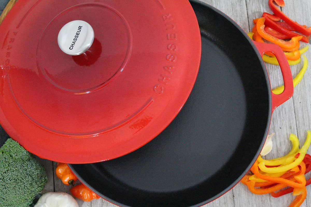 Chasseur Enameled Cast Iron Braiser with Lid 2.6qt