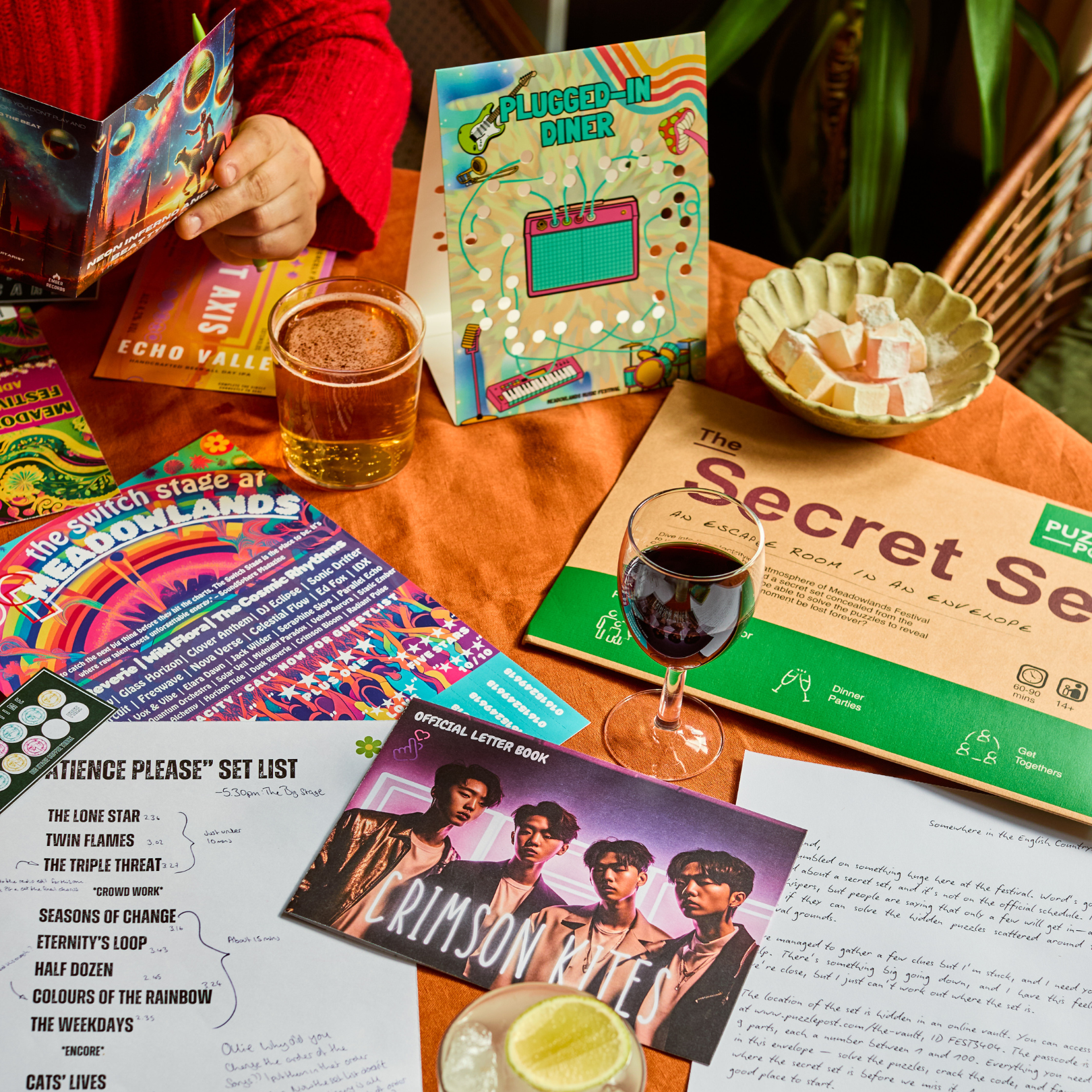 NEW Escape/Puzzle Game | Board game | The Secret Set