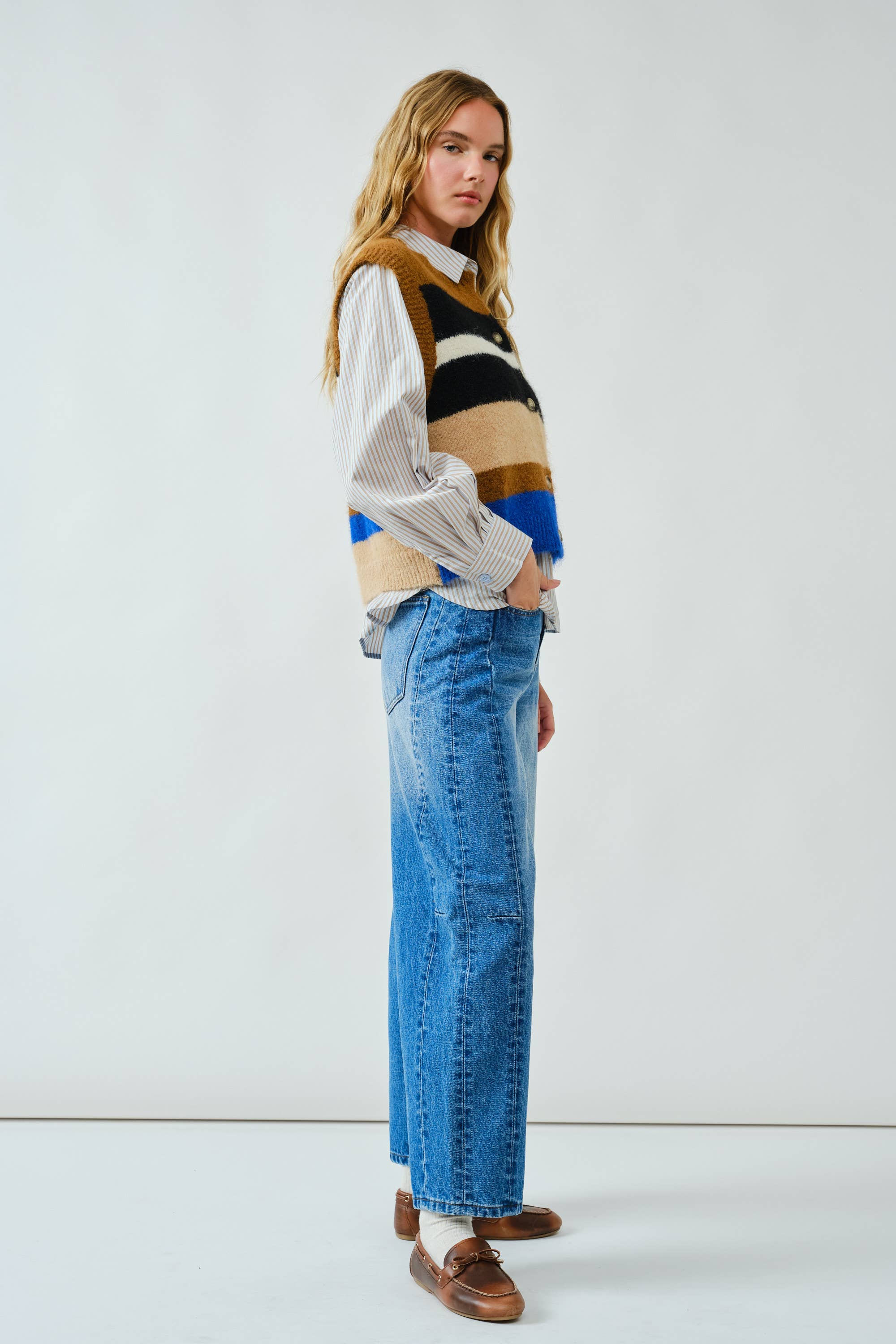 AJT5209 SOFT PULLOVER MULTICOLOR STRIPED SWEATER VEST