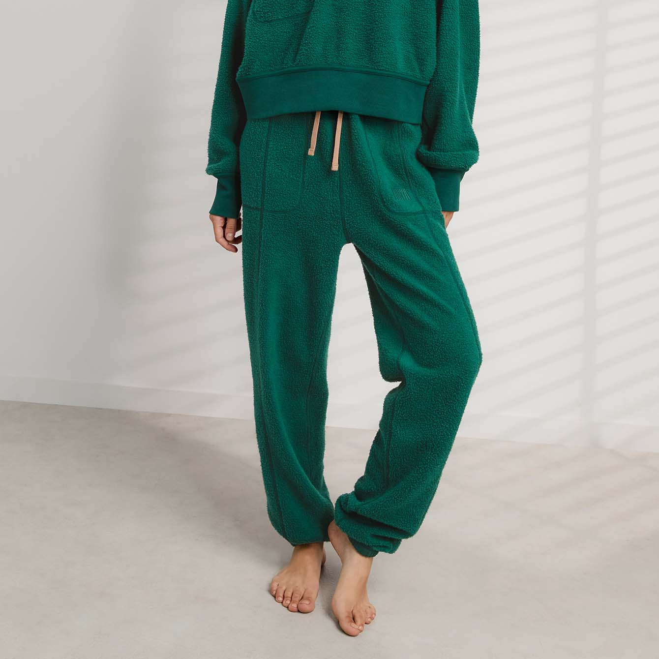 Silksweats™ Midweight Reversible Seamed Jogger