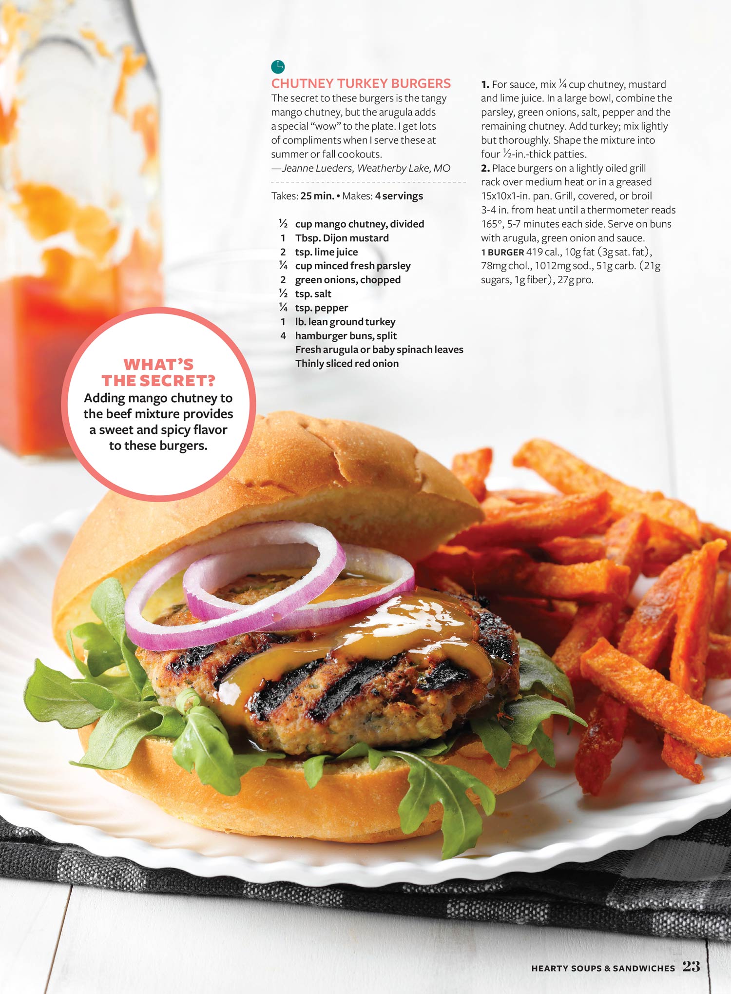 Taste of Home - Top-Secret Family Recipes: 112 Timeless Favorites Every Cook Needs, Easy Entrees, Most-Loved Retro Dishes, Handy Kitchen Hacks, Grandma's Chicken Dinner, Cheeseburger Soup & More!