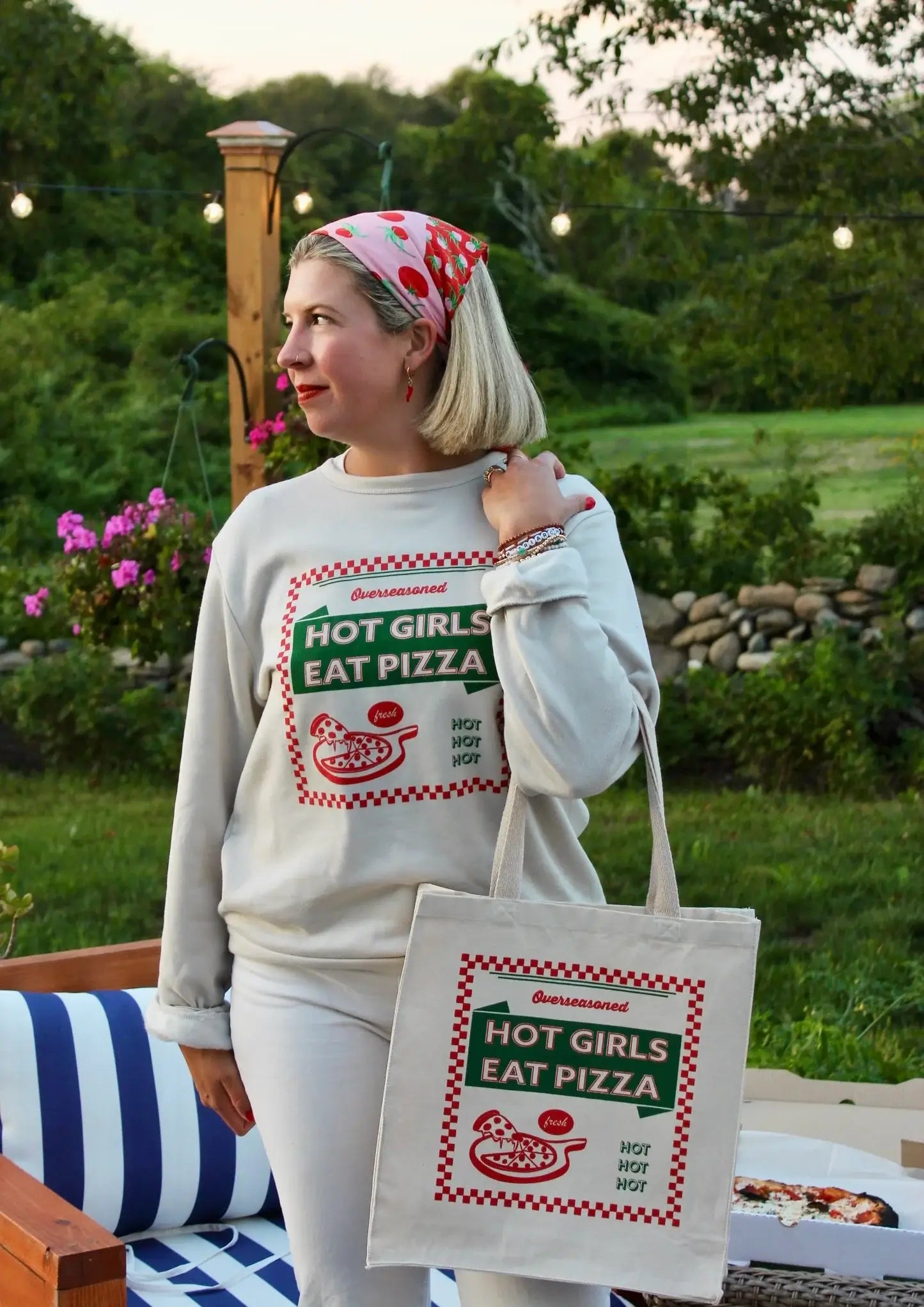 Hot Girls Eat Pizza Tote Bag - foodie gift
