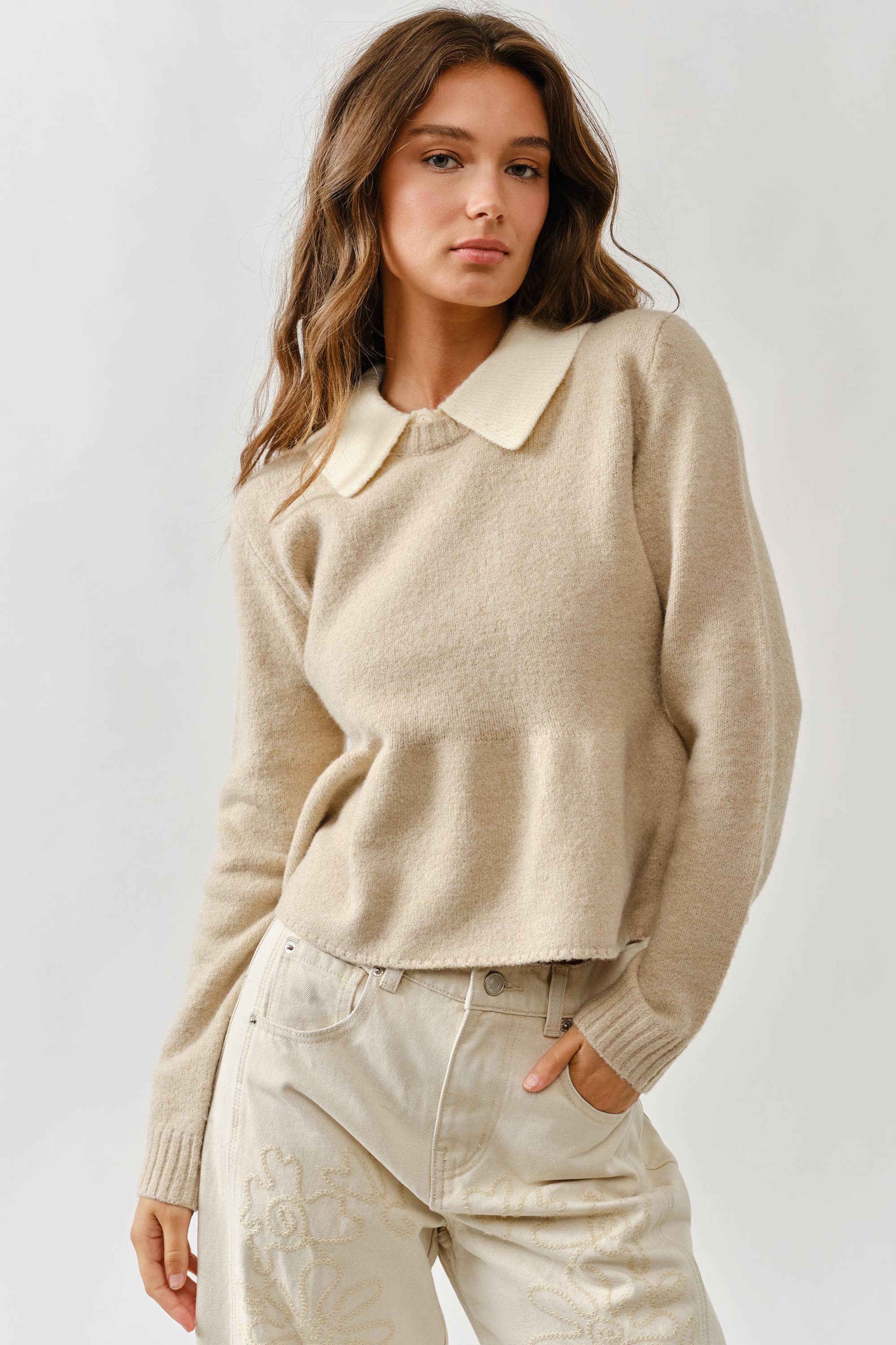 AJT5025 PEPLUM SWEATER WITH CONTRAST COLLAR